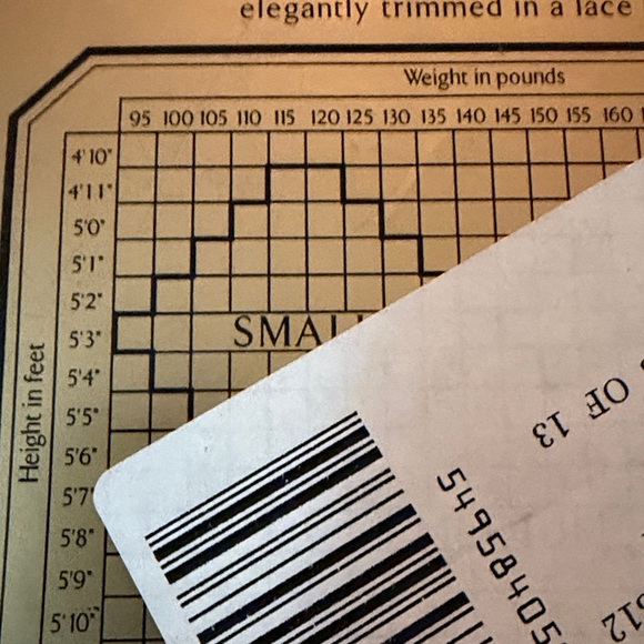 Victoria's Secret vintage Hosiery various colors and sizes all BNIP 4 pairs - Picture 10 of 15